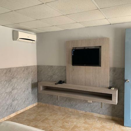 Готель Residencial Aguadulce Aguadulce  Екстер'єр фото