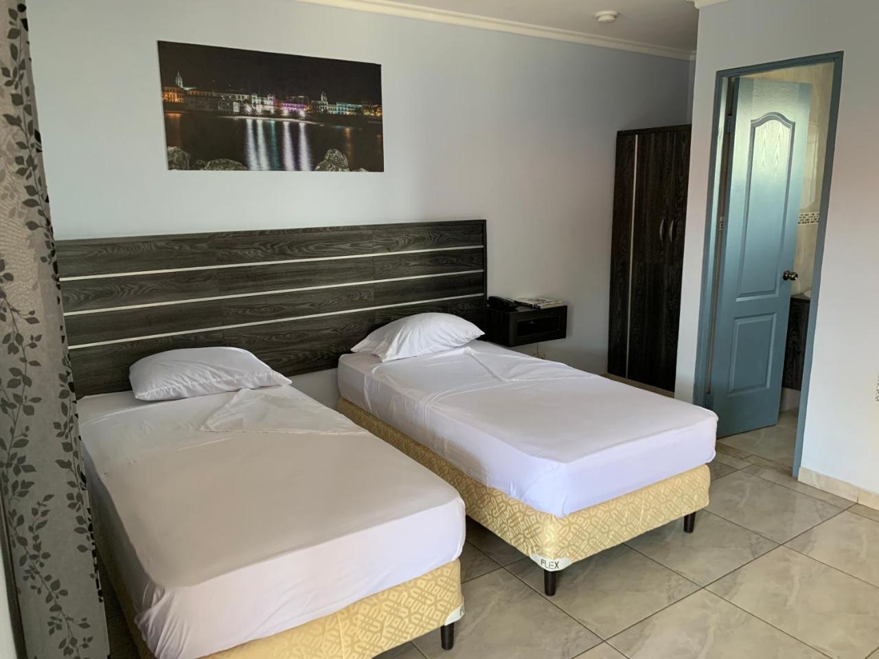 Готель Residencial Aguadulce Aguadulce  Екстер'єр фото