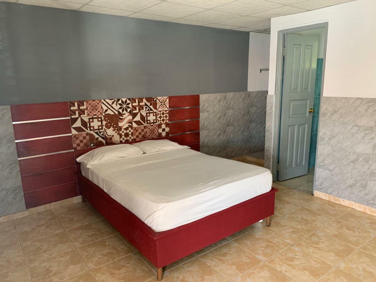 Готель Residencial Aguadulce Aguadulce  Екстер'єр фото