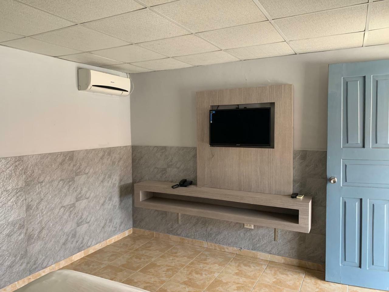 Готель Residencial Aguadulce Aguadulce  Екстер'єр фото